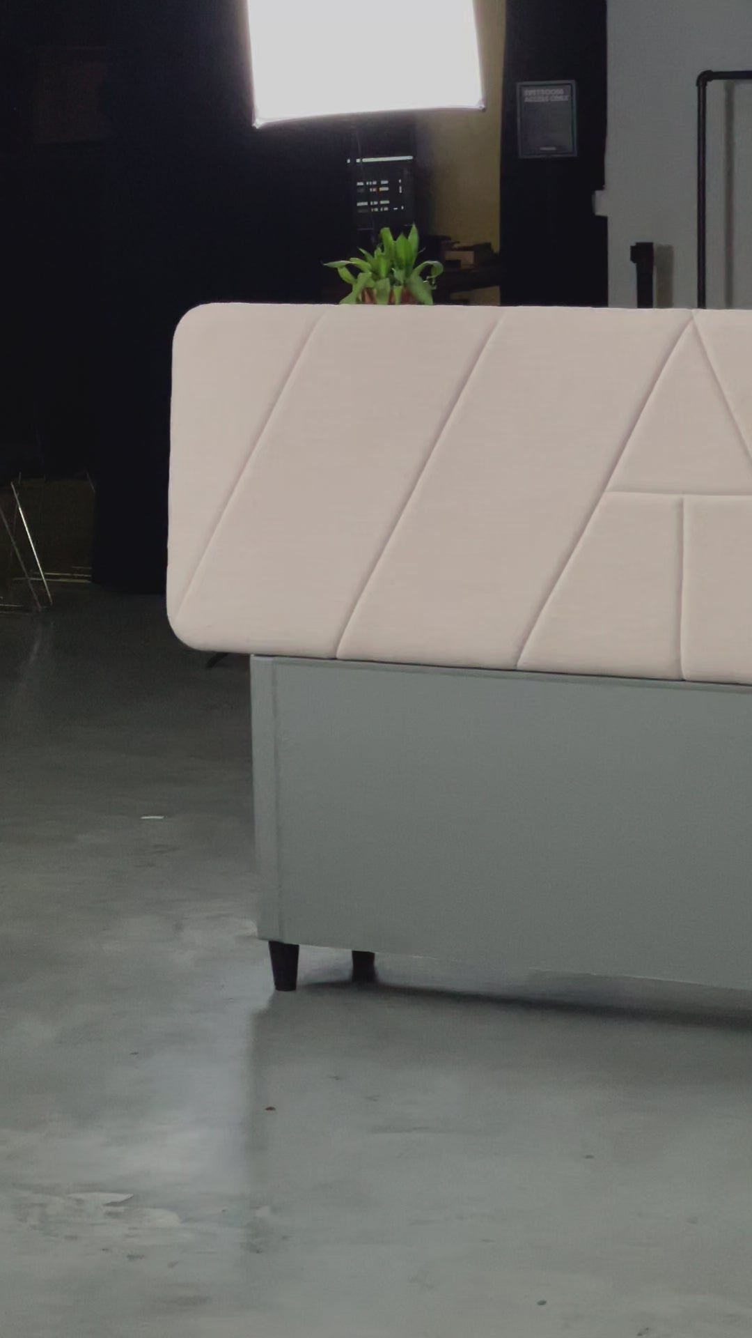 AirTulip - Air Purifying Headboard